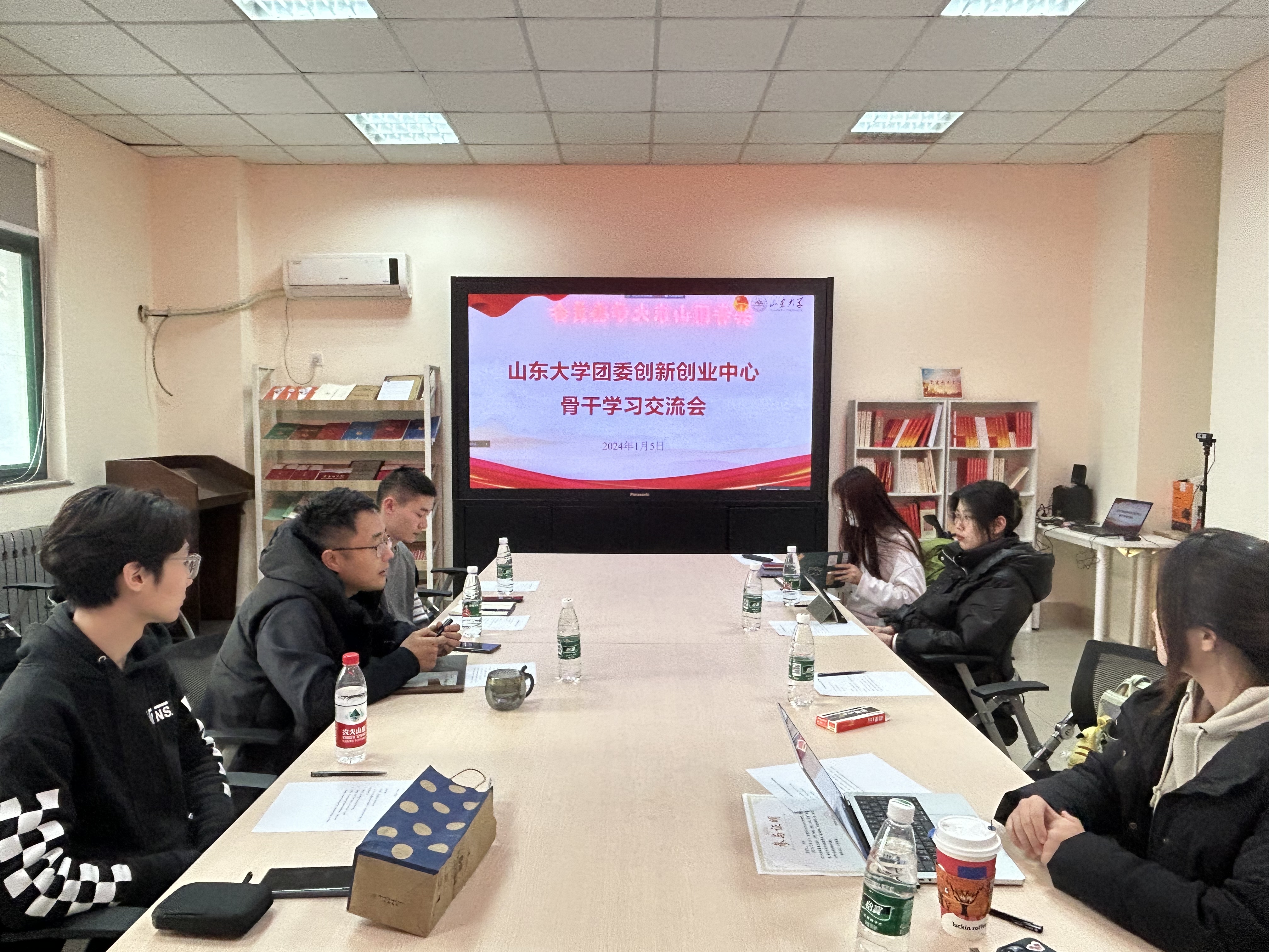 1711623613981063590.jpg 校团委双创2.jpg