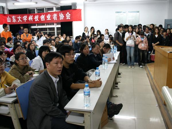 摄影:实习编辑